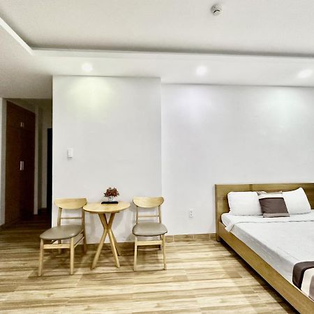 הו צ'י מין סיטי The Jade Hotel Near Tan Son Nhat Airport מראה חיצוני תמונה