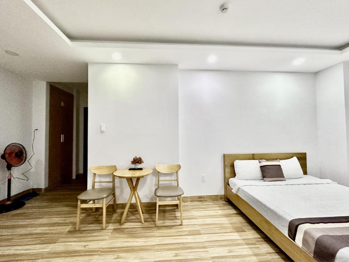 הו צ'י מין סיטי The Jade Hotel Near Tan Son Nhat Airport מראה חיצוני תמונה