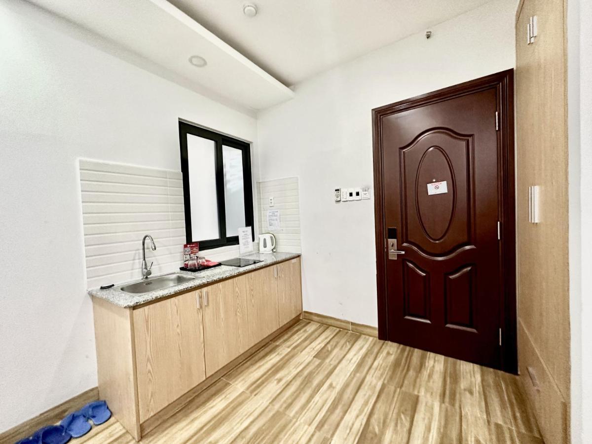 הו צ'י מין סיטי The Jade Hotel Near Tan Son Nhat Airport מראה חיצוני תמונה